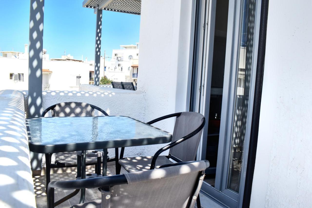 Naxos Enjoy Apartments Naxos City Exteriör bild